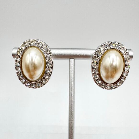 Vintage KJL Kenneth Jay Lane Faux Pearl Cabochon Crystal Rhinestone Earrings - Picture 2 of 15